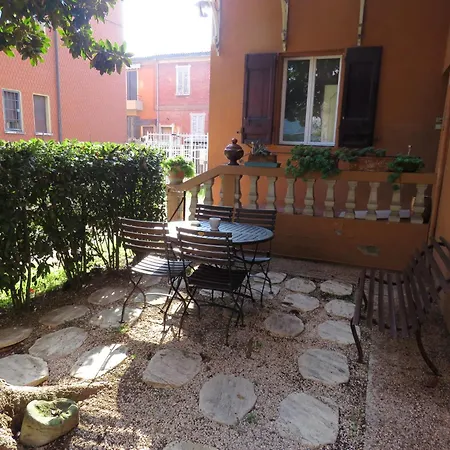 Modigliani Apartment Bologna